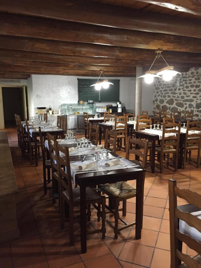 Auberge Les Fontilles Coltines Exterior photo